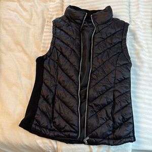 Love tree medium black vest
